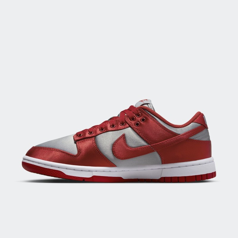 Nike Dunk Low "UNLV Satin" | DX5931-001