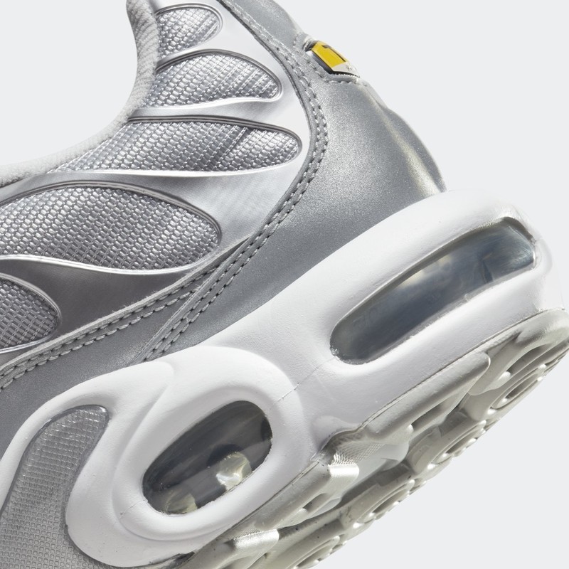Nike Air Max Plus Metallic Silver | FJ1012-095