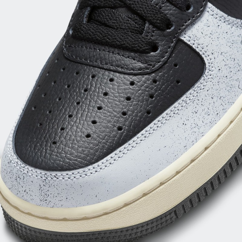 Nike Air Force 1 High Classics | FB2049-001