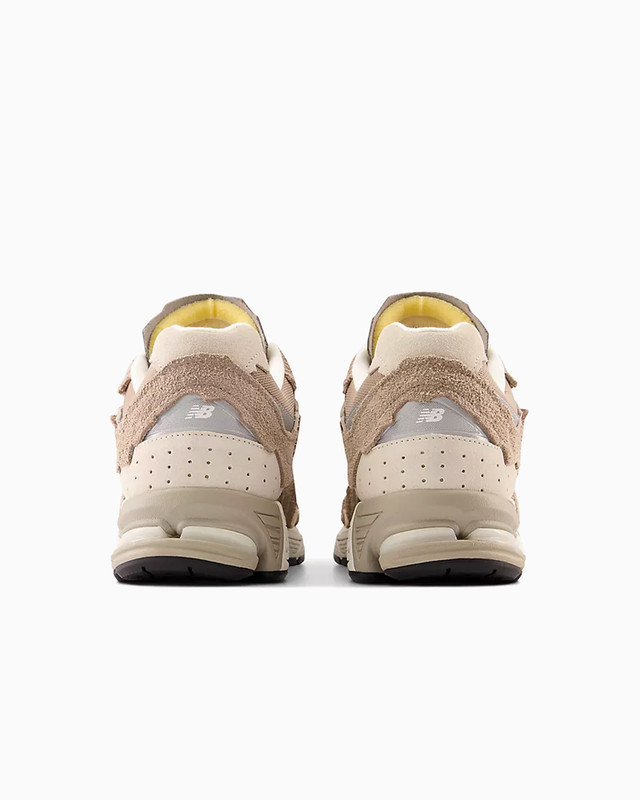 New Balance 2002R Protection Pack Driftwood | M2002RDL