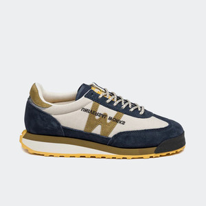 Universal Works x Karhu Mestari Control "Navy Blazer" | F840001 Universal Works x Karhu Mestari Control "Navy Blazer" | F840001
