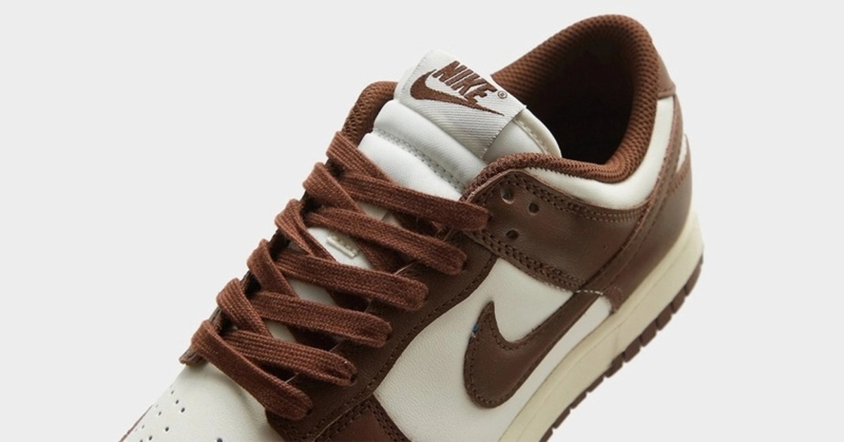 "Sail" and "Cacao Wow" Appear on the Nike Dunk Low "Sail" and "Cacao Wow" Appear on the Nike Dunk Low