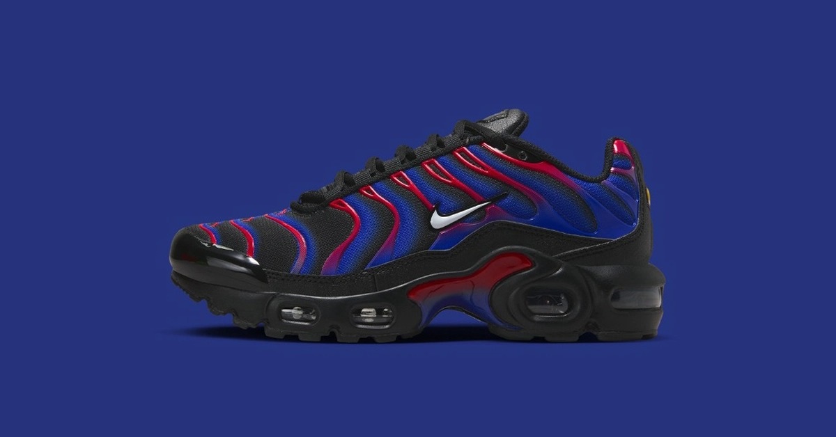 Spiderman Style: The New Nike Air Max Plus in Red and Blue