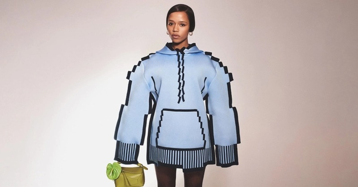 A Glitch in the Real World - The New "Pixel" Capsule from LOEWE