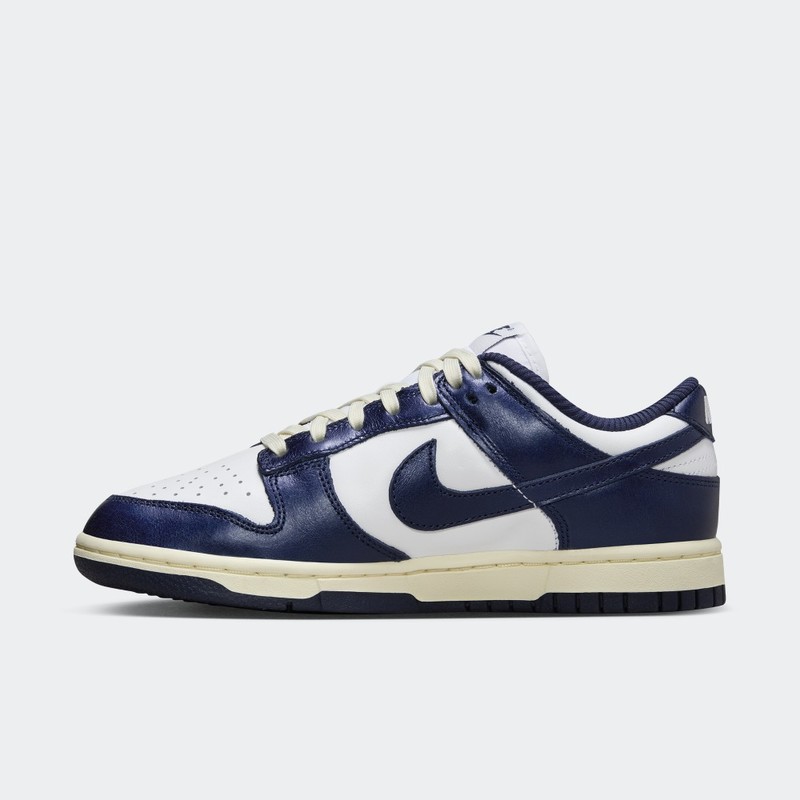Nike Dunk Low "Vintage Navy" | FN7197-100