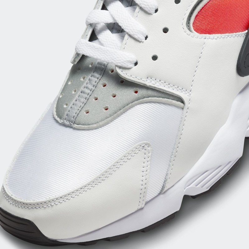 Nike Air Huarache "Icons" | DX4259-100