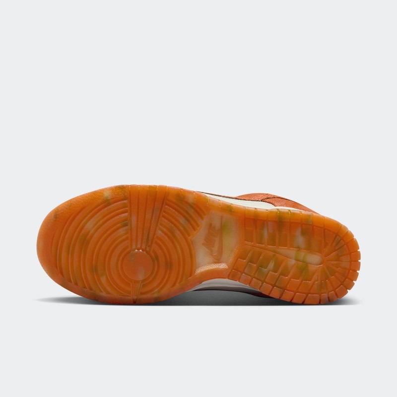 Nike Dunk Low "Cracked Orange" | FN7773-001