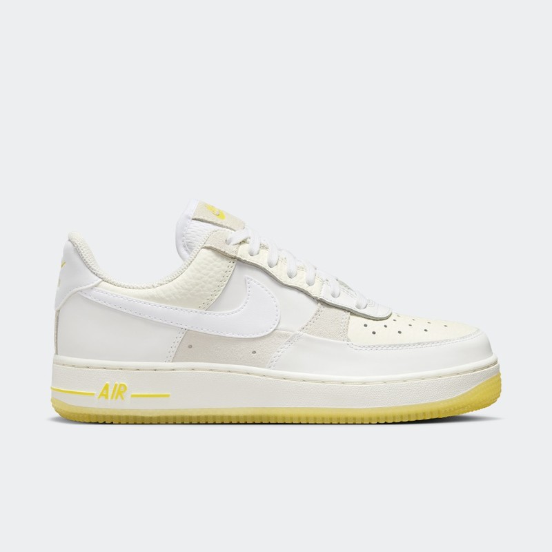 Nike Air Force 1 Low "Radioactive" | FQ0709-100