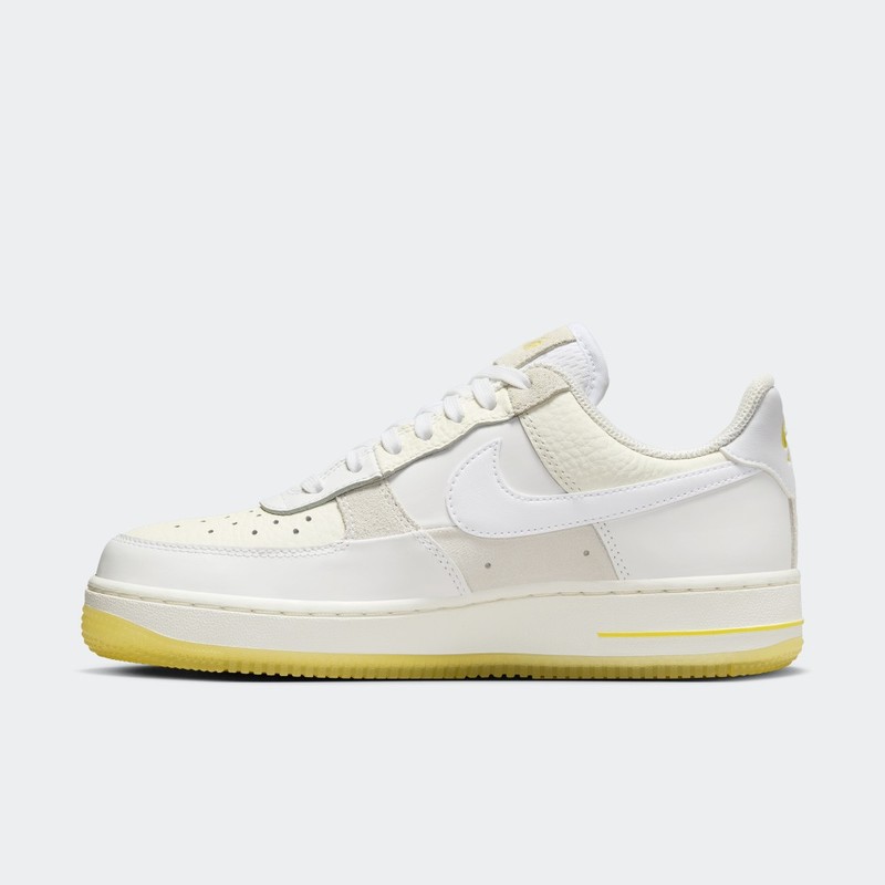 Nike Air Force 1 Low "Radioactive" | FQ0709-100