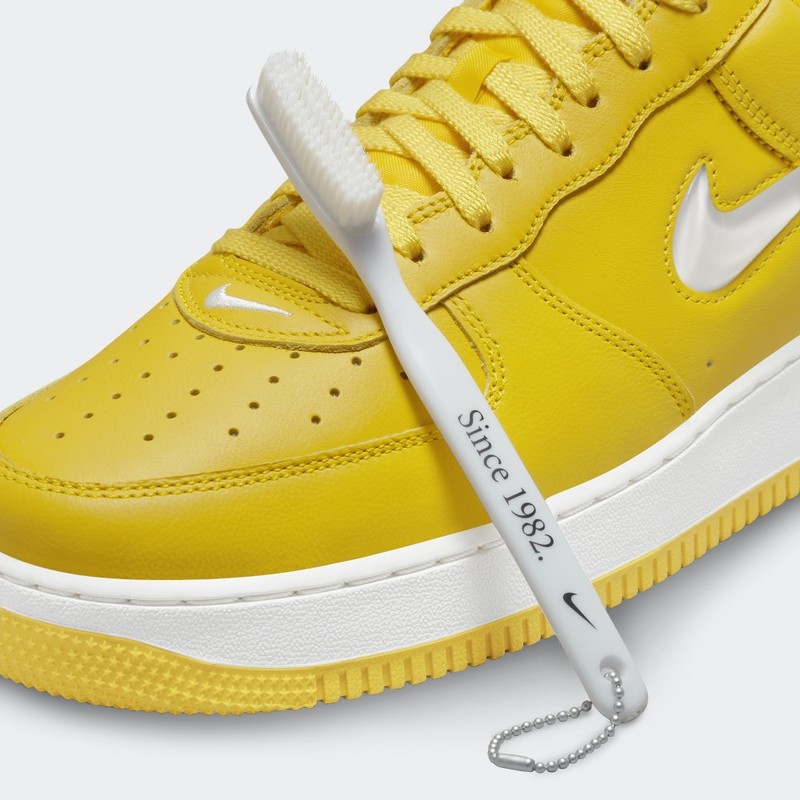 Nike Air Force 1 Low "Yellow Jewel" | FJ1044-700