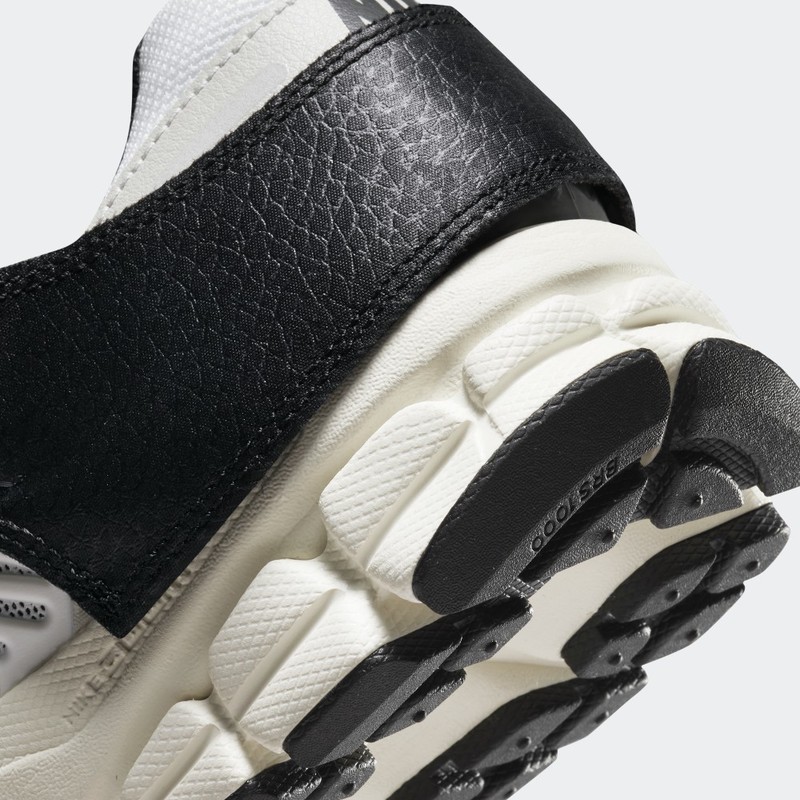 Nike Zoom Vomero 5 "Timeless" | FJ5474-133