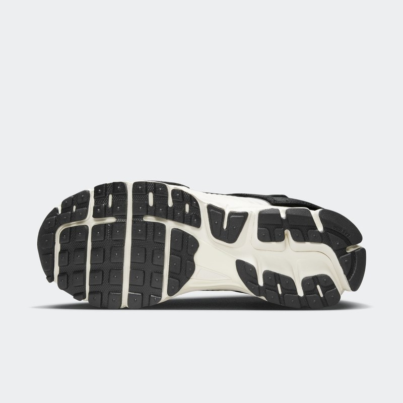Nike Zoom Vomero 5 "Timeless" | FJ5474-133