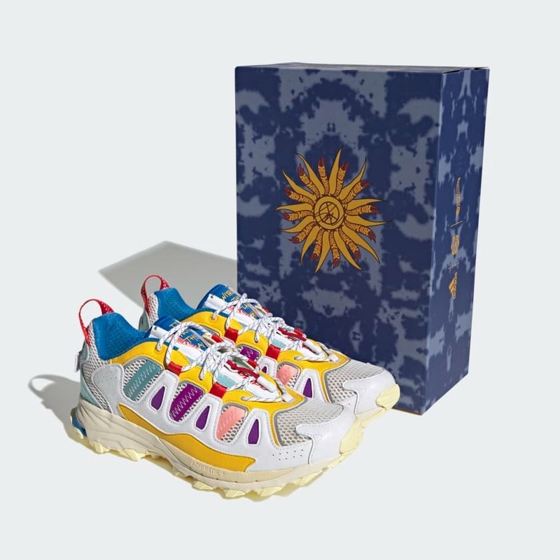 Sean Wotherspoon x Hot Wheels x adidas Superturf Adventure | GX9682
