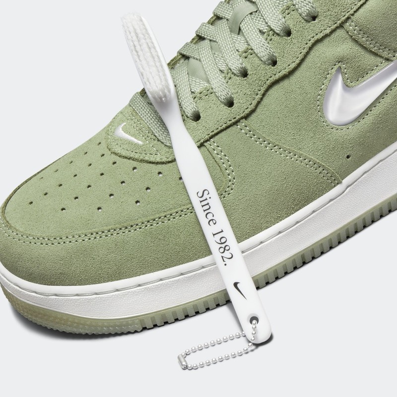 Nike Air Force 1 Low Jewel "Oil Green" | DV0785-300
