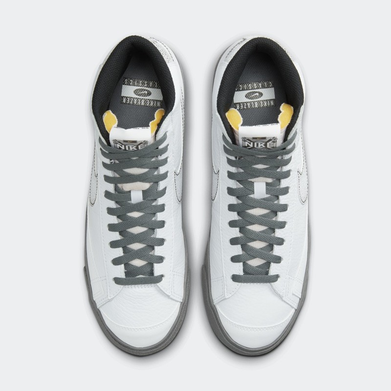 Nike Blazer Mid '77 Classics | DV7194-100