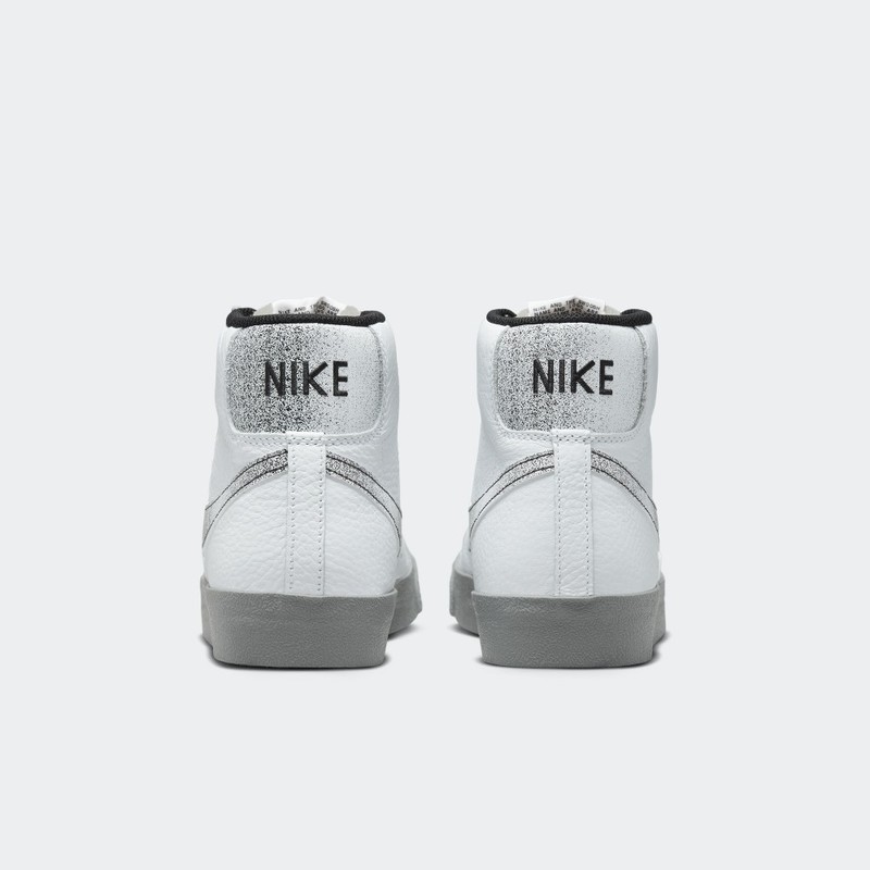 Nike Blazer Mid '77 Classics | DV7194-100