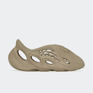 adidas Yeezy Foam RNNR "Clay Taupe" | GV6842 adidas Yeezy Foam RNNR "Clay Taupe" | GV6842