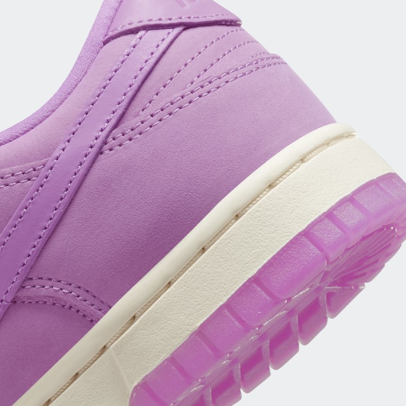 Nike Dunk Low "Magenta" | DV7415-500