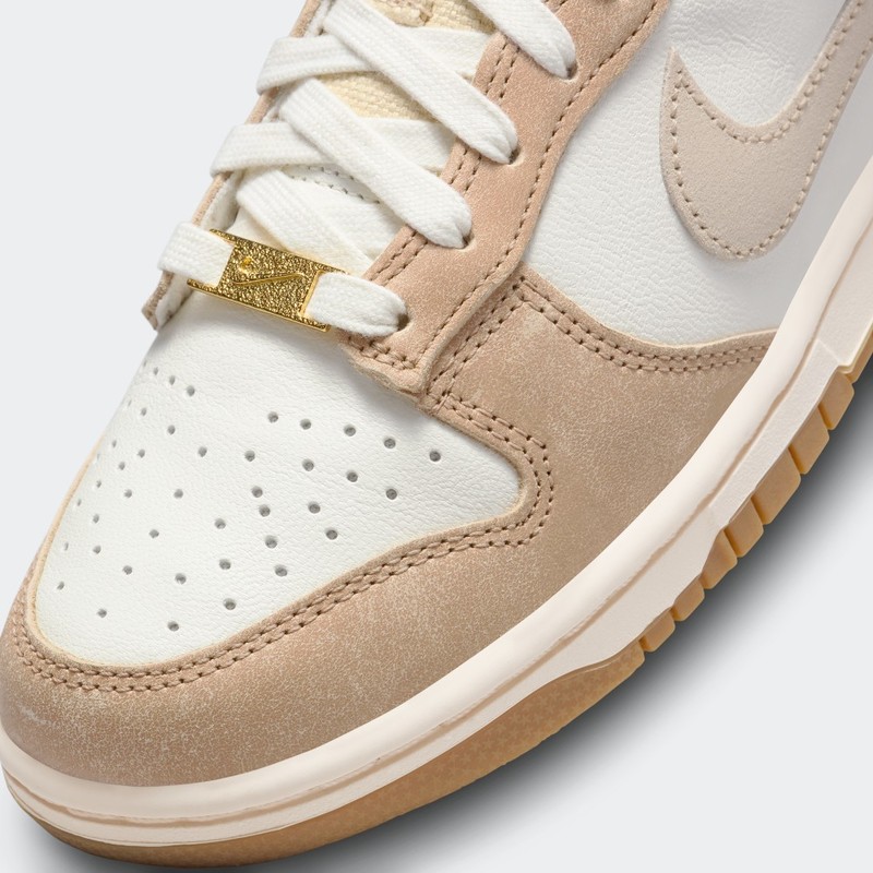 Nike Dunk Low "Australia" | FN7645-133
