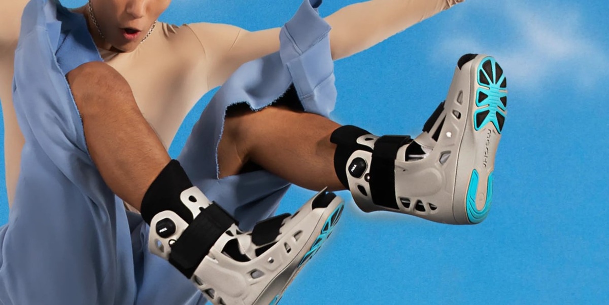 "Help, My Foot Is Broken - But I Look Good with It!" The MSCHF AC.1 Resembles a Splint