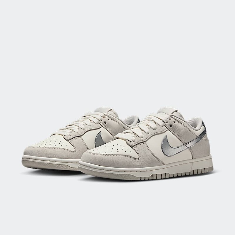 Nike Dunk Low "Light Bone/Silver" | II7651-133