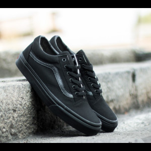 Vans old hotsell skool black price