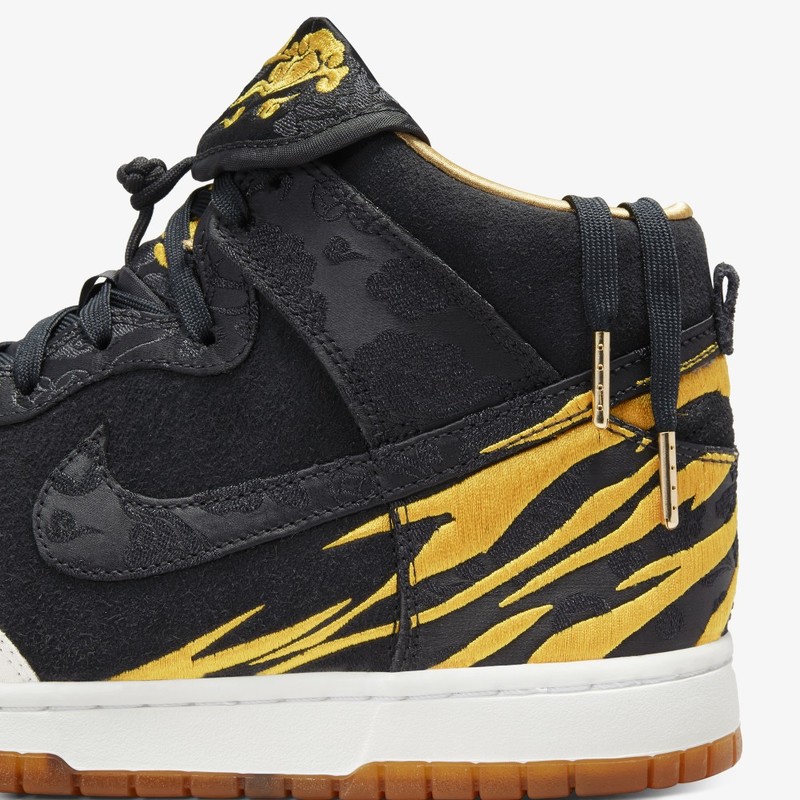 Nike Dunk High Year Of The Tiger | DQ4978-001