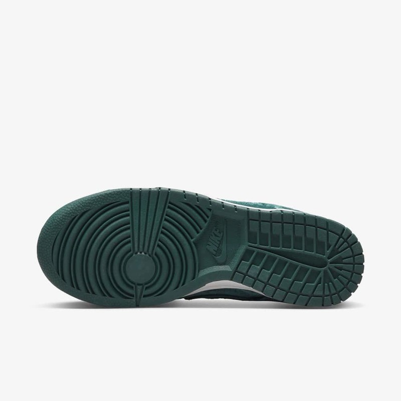 Nike Dunk Low Green Velvet | DZ5224-300