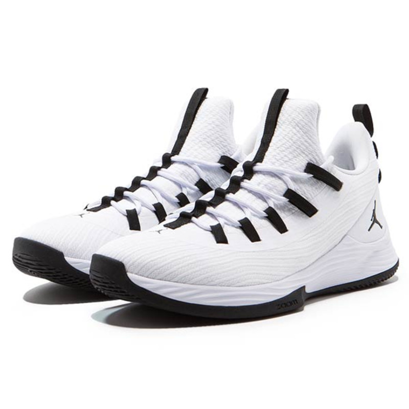 Jordan ultra fly 2 low 2024 black white