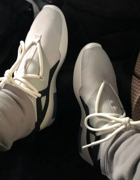 Neuer Nike Air Fear of God 1 Colorway in Paris gespotted