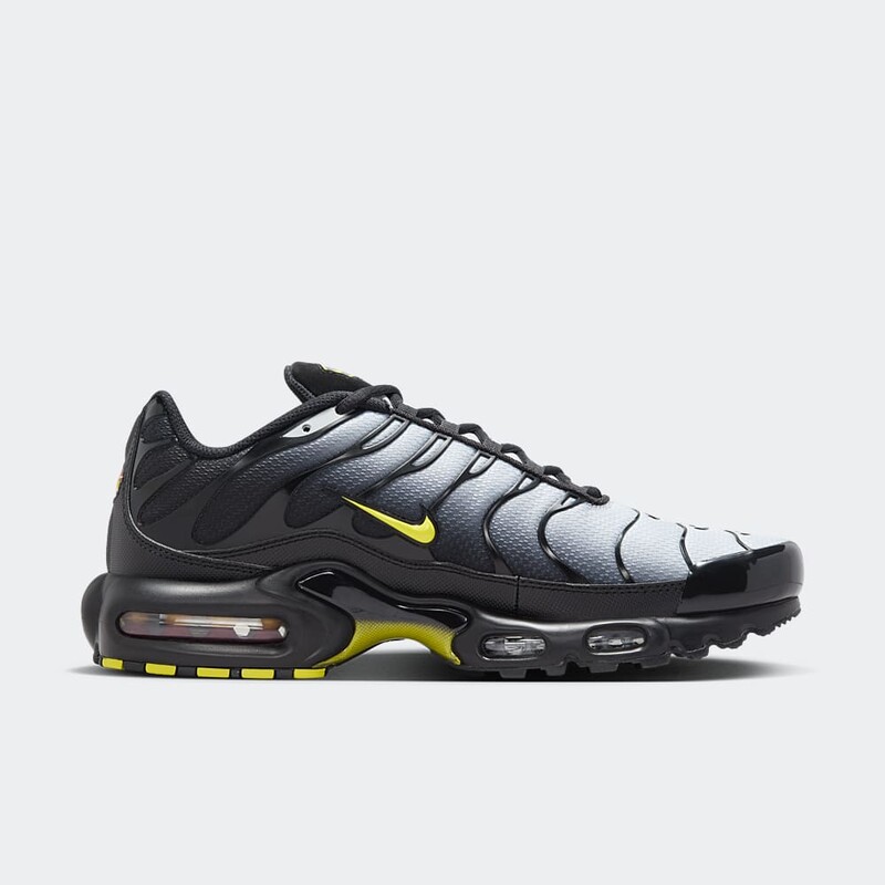 Nike Air Max Plus "Black/Yellow" | DM0032-012