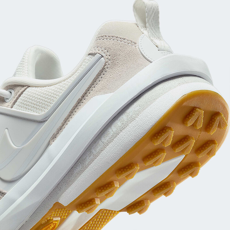 sacai x Nike Zegamadome SP "White/Gum" | HQ8618-100