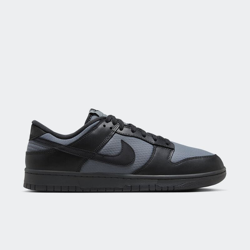 Nike Dunk Low "Off-Noir" | FZ3052-001