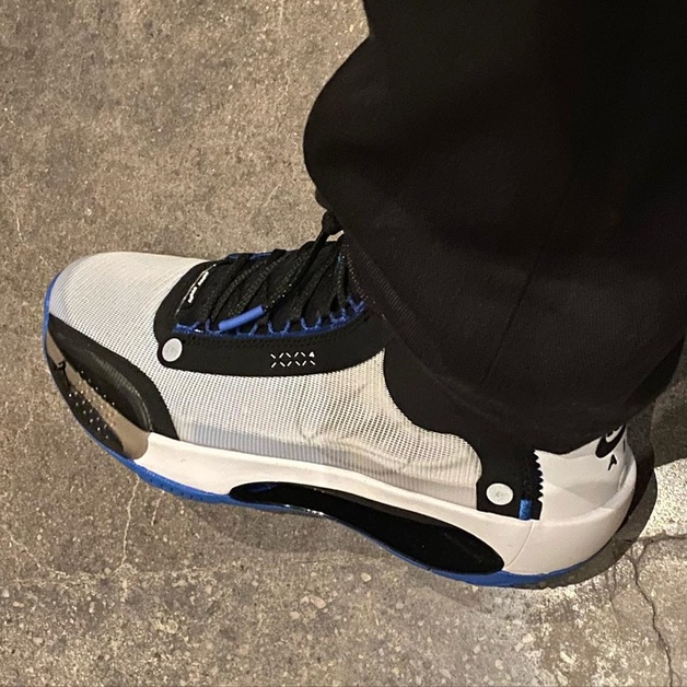 Hiroshi Fujiwara zeigt auf Instagram einen fragment design x Air Jordan 34