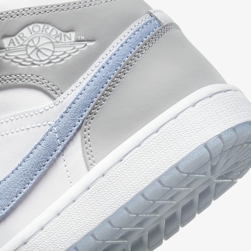 Air Jordan 1 Mid Icy Swoosh | BQ6472-105