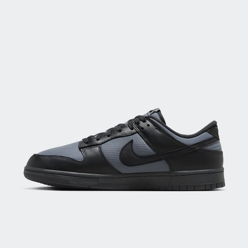 Nike Dunk Low "Off-Noir" | FZ3052-001