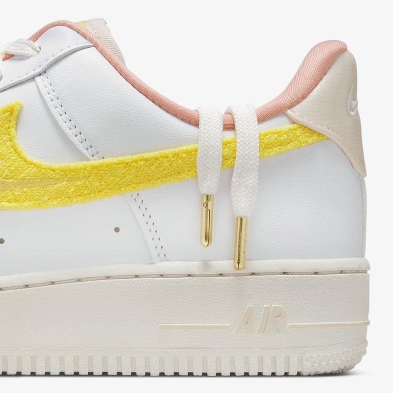 Nike Air Force 1 Mama | DV2183-100