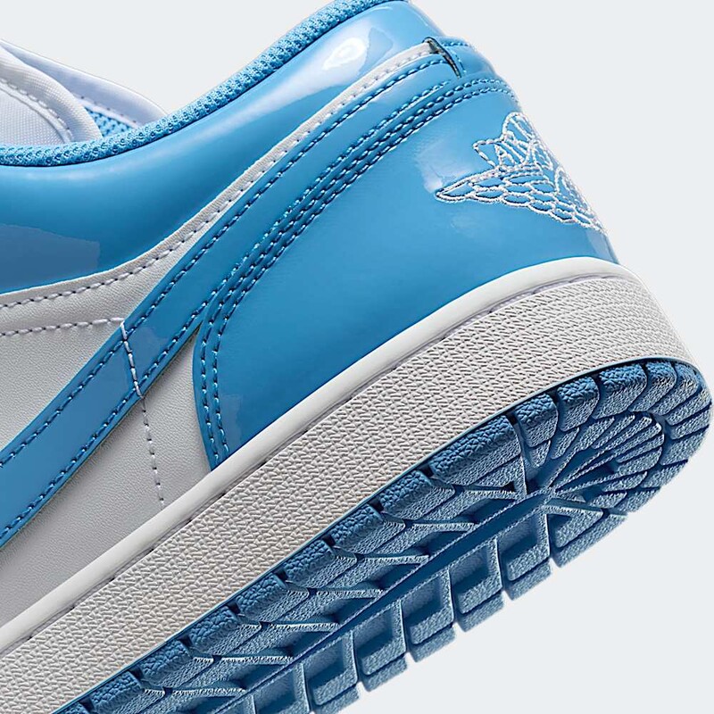 Air Jordan 1 Low SE "Legend Blue" | FZ2138-114