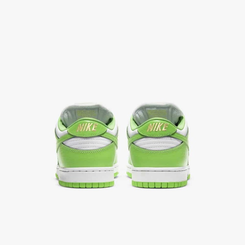 Supreme x Nike SB Dunk Low Green | DH3228-101