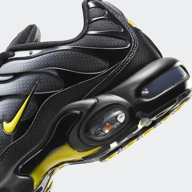 Black yellow nike tn on sale