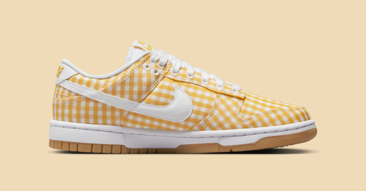 Your summer will be even better with the Nike Dunk Low "Yellow Gingham"