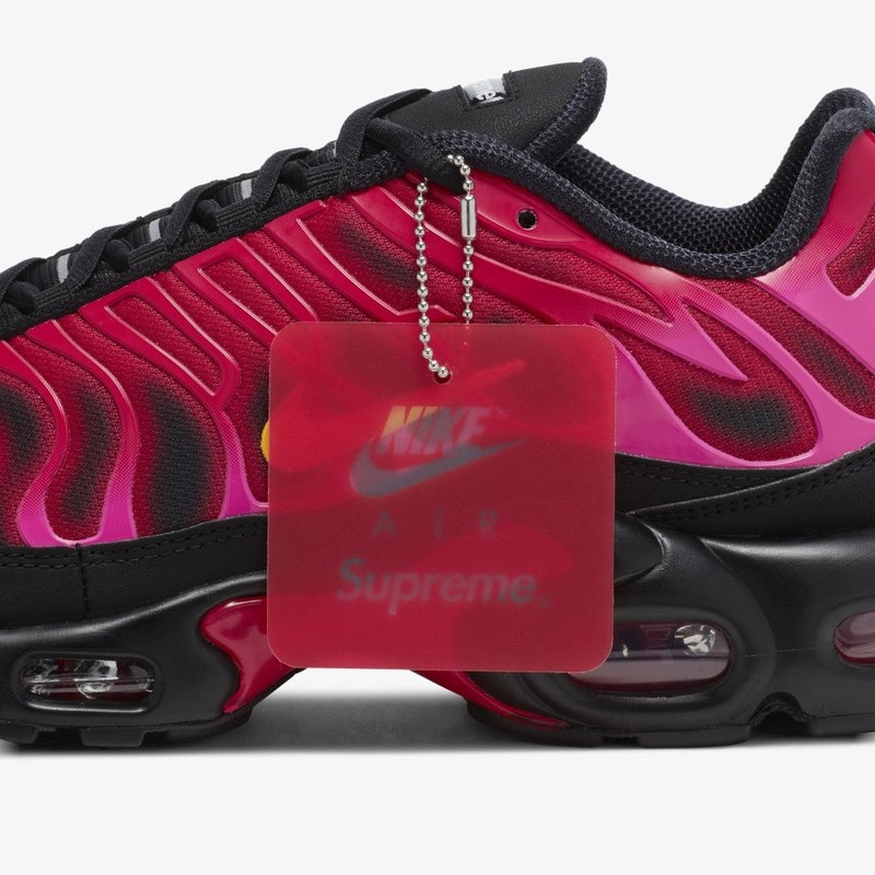 Supreme x Nike Air Max Plus TN Fire Pink & Mean Green Re-Release