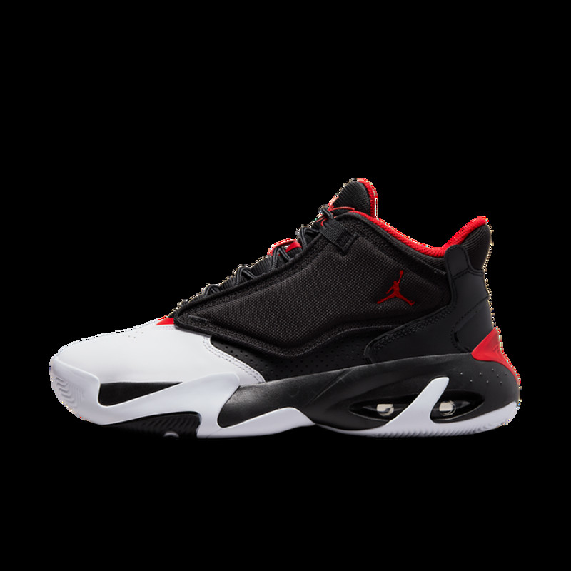 Jordan max aura black best sale gym red