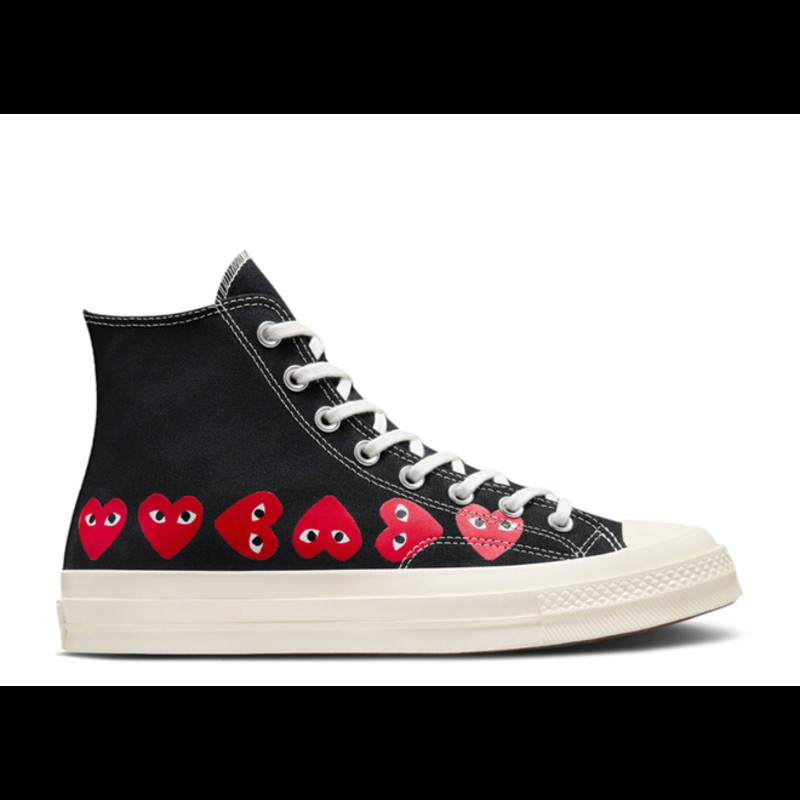 Chuck taylor multi outlet heart