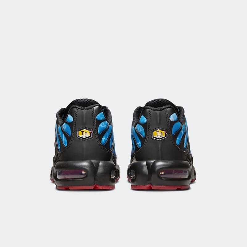 Nike Air Max Plus "Shark Attack" | HQ3824-001