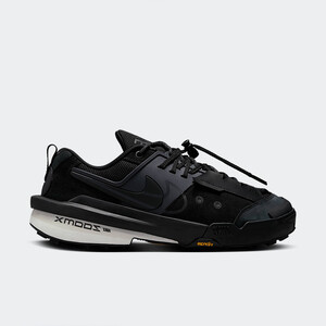 sacai x Nike Zegamadome SP "Black" | HQ8618-001 sacai x Nike Zegamadome SP "Black" | HQ8618-001