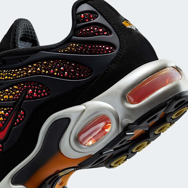 Swarovski x Nike Air Max Plus Sunset FZ9042 001 Grailify