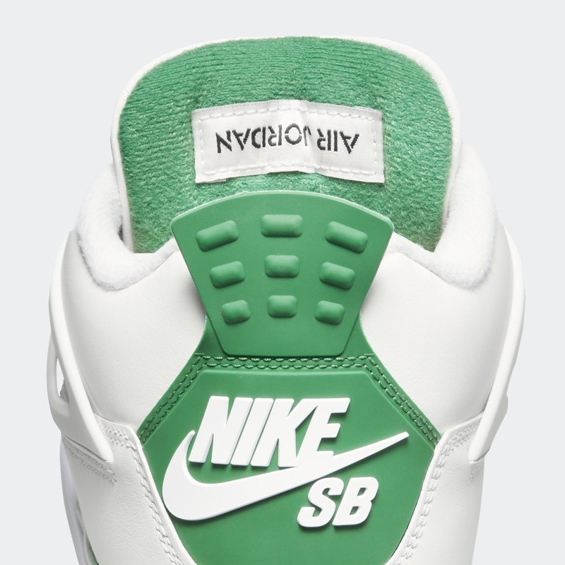 Nike SB x Air Jordan 4 Pine Green | DR5415-103
