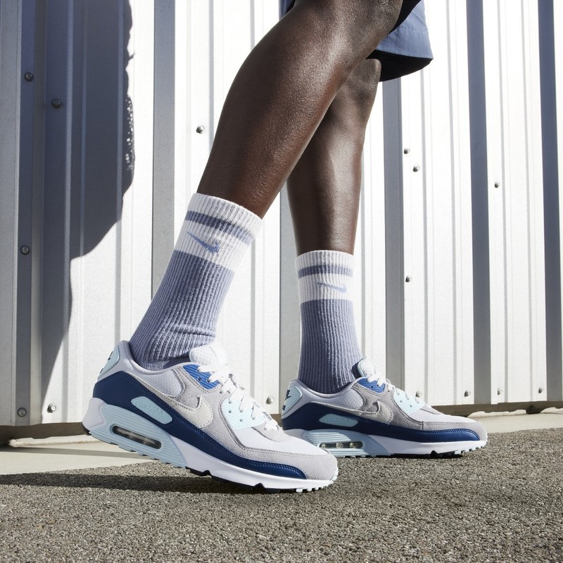 Nike air max 90 blue and white hotsell