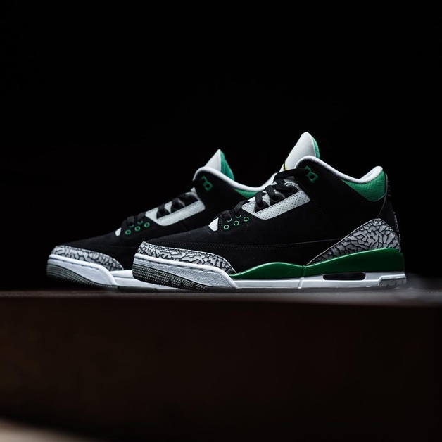 Air Jordan 3 "Pine Green" Planned for Christmas 2021